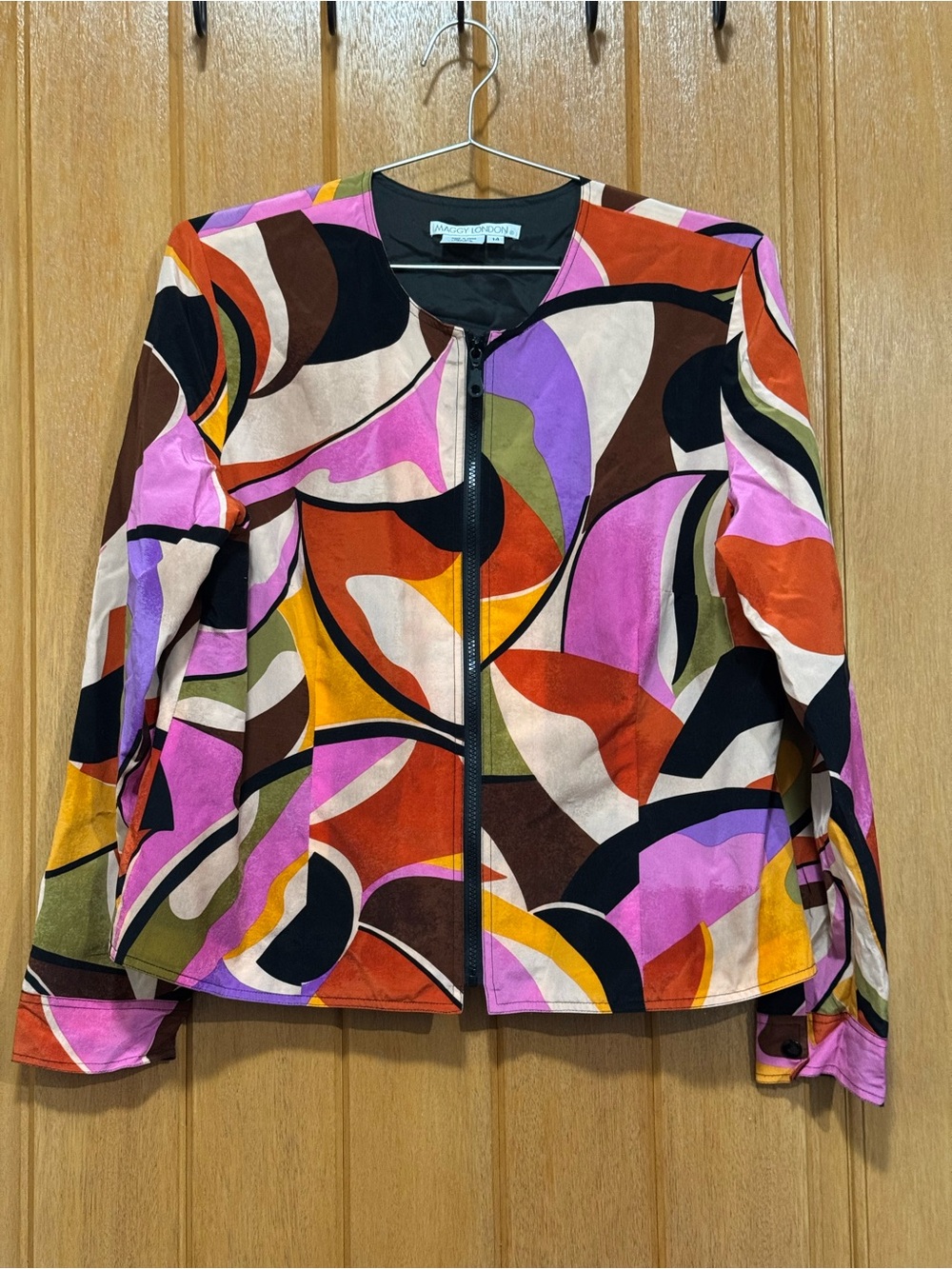 Maggy London Multicolor Abstract Print Zip Front Jacket Size 14, Pit 21, L 24”